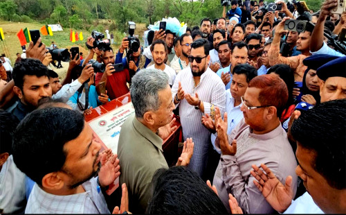 খাল খননেই উন্নয়নের নতুন দিগন্ত দেখছেন অর্থমন্ত্রী 