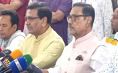 বাংলাদেশ ব্যাংকে কেন ঢুকবেন সাংবাদিকরা, প্রশ্ন ওবায়দুল কাদেরের