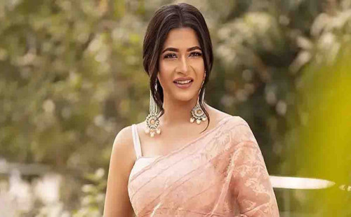 নীরবতা ভেঙে  বাঁধন বললেন—‘অন্যের মন্তব্য বিচলিত করে না আমাকে’