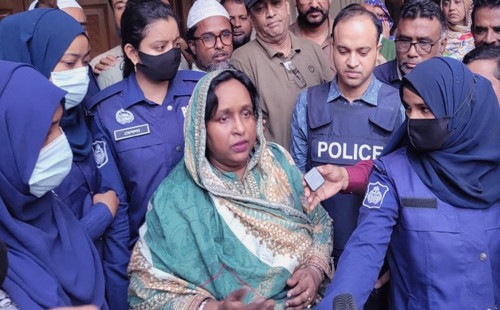 গ্রেপ্তার সেলিনা হায়াৎ আইভী, নারায়ণগঞ্জে উত্তেজনা তুঙ্গে