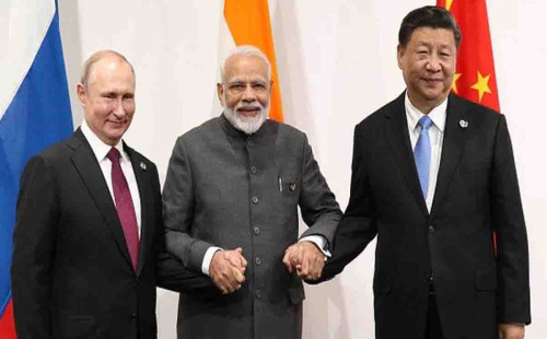 ভারত-রাশিয়া-চীন একজোট হচ্ছে ?