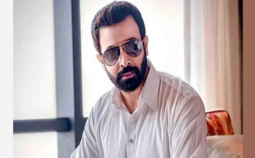 জাতির শ্রেষ্ঠ সন্তানদের সব সময় রাজনীতির ঊর্ধ্বে রাখা উচিত  : শাকিব খান