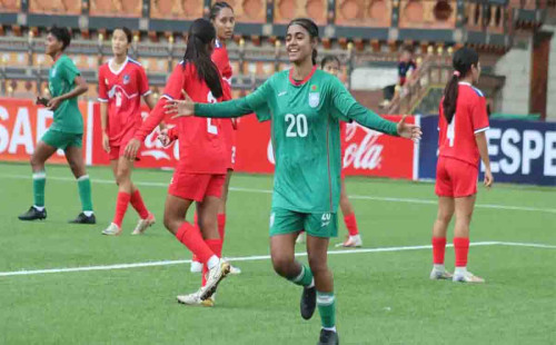 প্রীতির হ্যাটট্রিকে বাংলাদেশের আরেকটি জয় নেপালের বিপক্ষে 