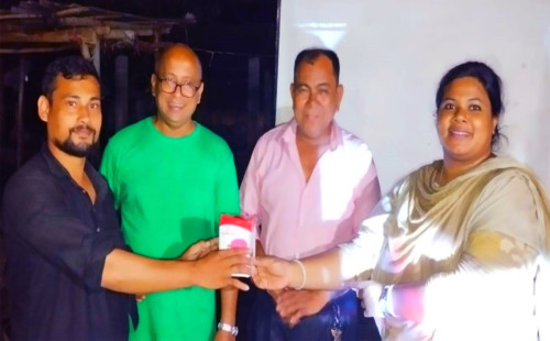 বোয়ালখালীর আমুচিয়ায় কালাইয়ারহাটে গ্রাম আদালত উদ্ধুদ্ধকরণে ভিডিও চিত্র প্রদর্শন