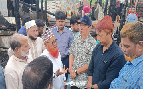 অগ্নিকান্ডে ক্ষতিগ্রস্থ মাইনীমুখ বাজার পরিদর্শন করেন রাঙ্গামাটি পার্বত্য জেলা পরিষদ চেয়ারম্যান