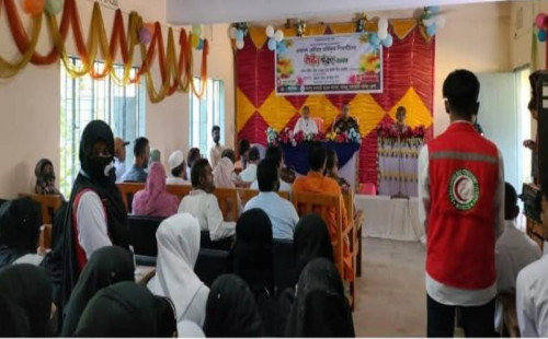 লংগদু সরকারি মডেল কলেজের একাদশ শ্রেণীর শিক্ষার্থীদের নবীনবরণ