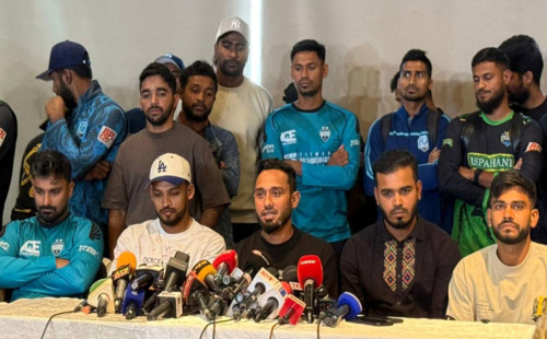 বিসিবি পরিচালক এম নাজমুল ইসলামের পদত্যাগ দাবিতে সবধরনের খেলা বয়কটের ঘোষণা কোয়াবের